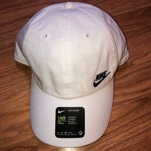 BRAND NEW Nike hat